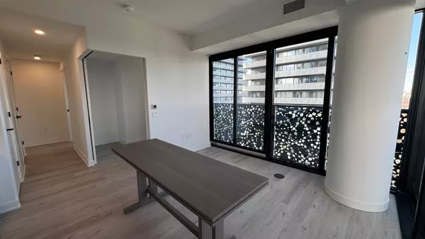 Toronto C08, ON M4Y 0J1,55 Charles ST E #3512