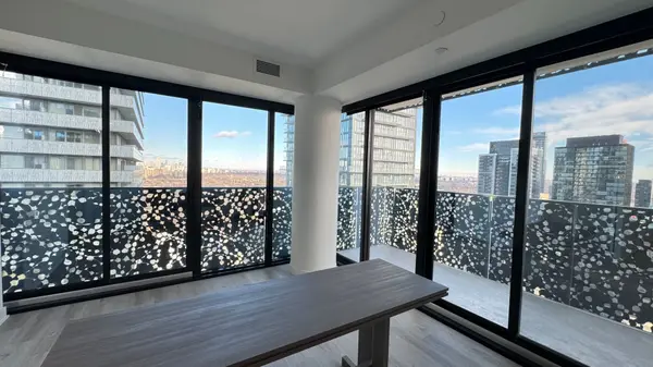 Toronto C08, ON M4Y 0J1,55 Charles ST E #3512