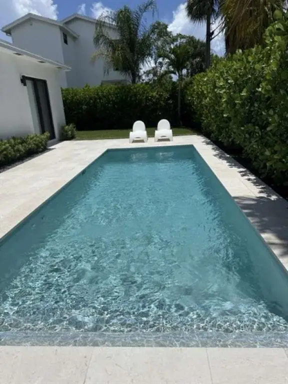 West Palm Beach, FL 33405,358 Putnam Ranch Rd