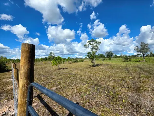 Okeechobee, FL 34972,17019 NW 296th St