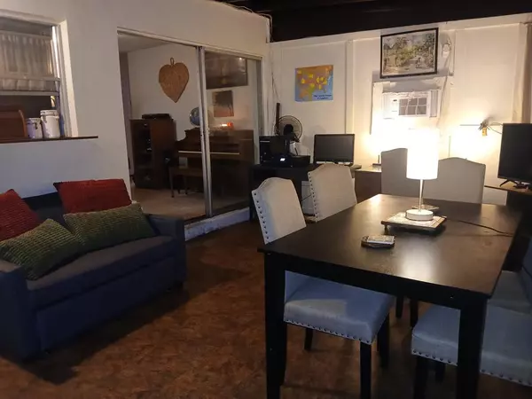 Plantation, FL 33317,Address not disclosed