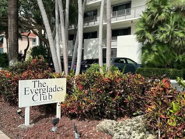 2300 NE 33rd Ave #403, Fort Lauderdale, FL 33305