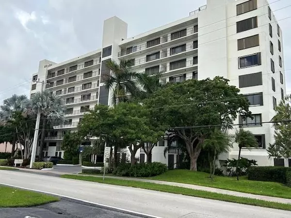 Fort Lauderdale, FL 33305,2300 NE 33rd Ave #403