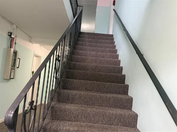 Pompano Beach, FL 33060,412 S Cypress Rd #225