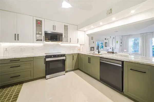 Fort Lauderdale, FL 33311,620 Tennis Club Dr #111