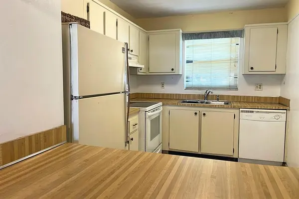 Boynton Beach, FL 33426,2101 W Woolbright Rd #J202