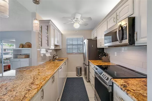 Delray Beach, FL 33445,1235 Club Dr W #D