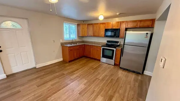 Hollywood, FL 33020,1935 Fletcher St A & B #B