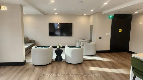 Oakville, ON L6M 4J2,2343 Khalsa Gate #107