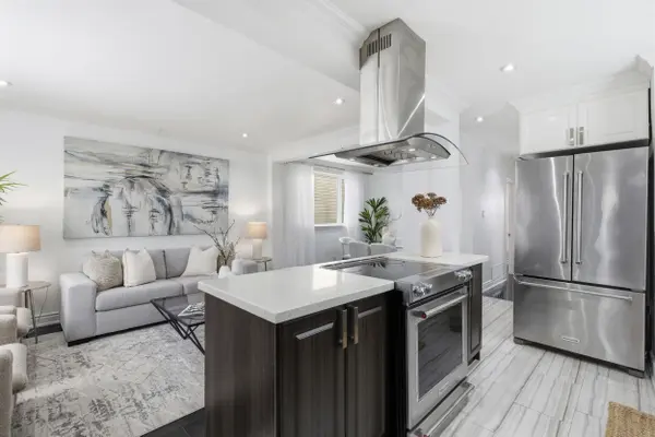 Brampton, ON L6W 1T8,26 Guest ST