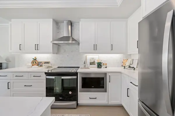 London South, ON N6K 0M4,1560 Upper West AVE #203