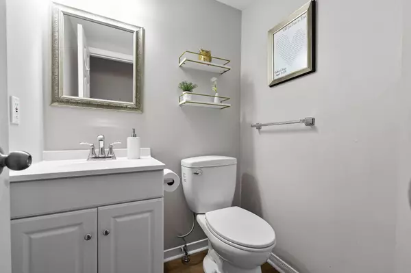 Barrhaven, ON K2G 5Z5,37 Roblyn WAY