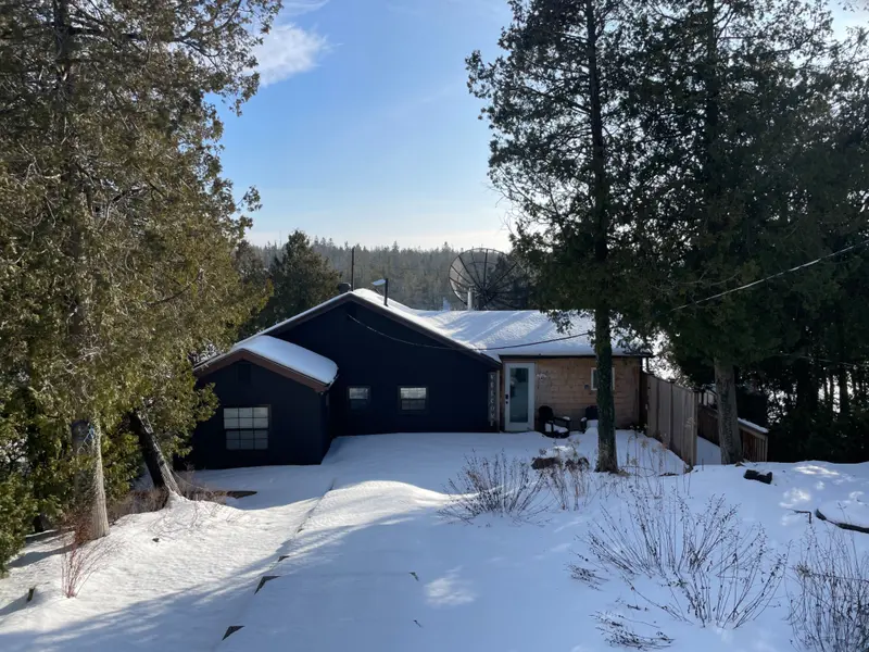 59 Simpson AVE, Northern Bruce Peninsula, ON N0H 2R0