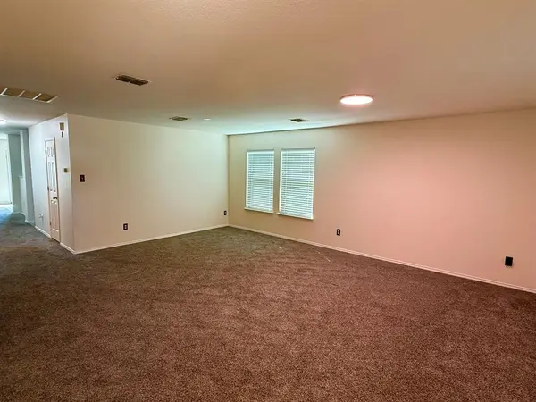 Arlington, TX 76002,8105 York Beach Place