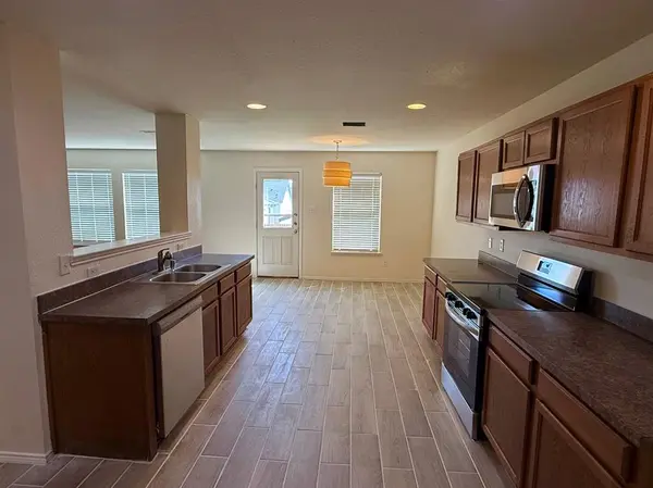 Arlington, TX 76002,8105 York Beach Place