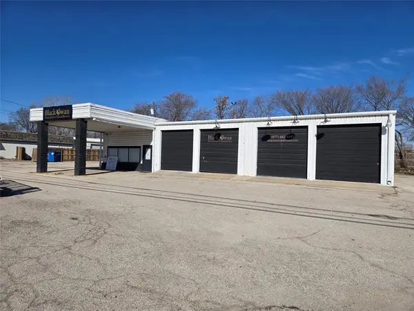 701 E Dallas Road, Grapevine, TX 76051