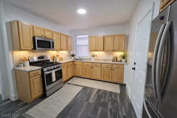 Newark City, NJ 07108,68 Millington Ave