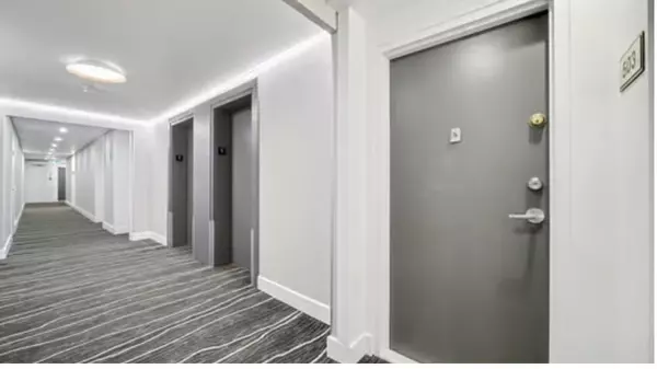 Toronto C06, ON M3H 5T9,100 Canyon AVE S #503