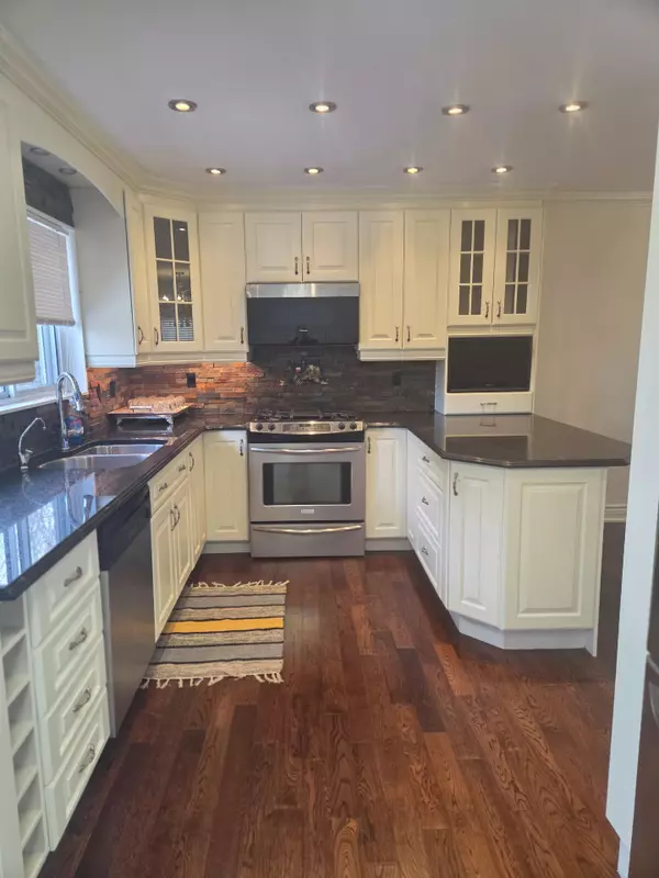 Ajax, ON L1S 6L2,32 Randall DR