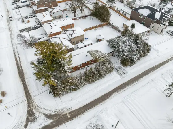 Pickering, ON L1W 1G1,1277 Old Orchard AVE