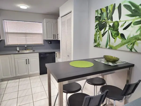 Sunrise, FL 33322,9521 Sunrise Lakes Blvd #103