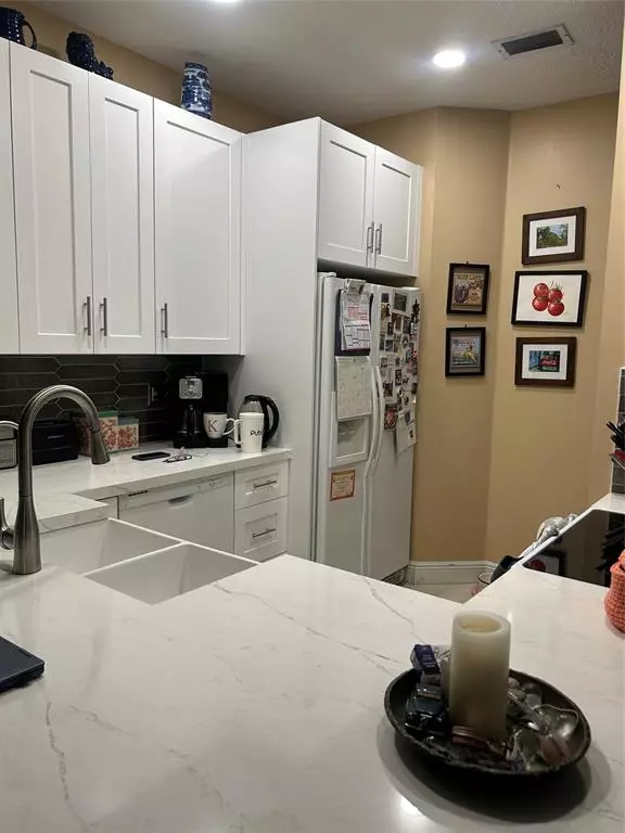 Pembroke Pines, FL 33024,1210 NW 100th Ave