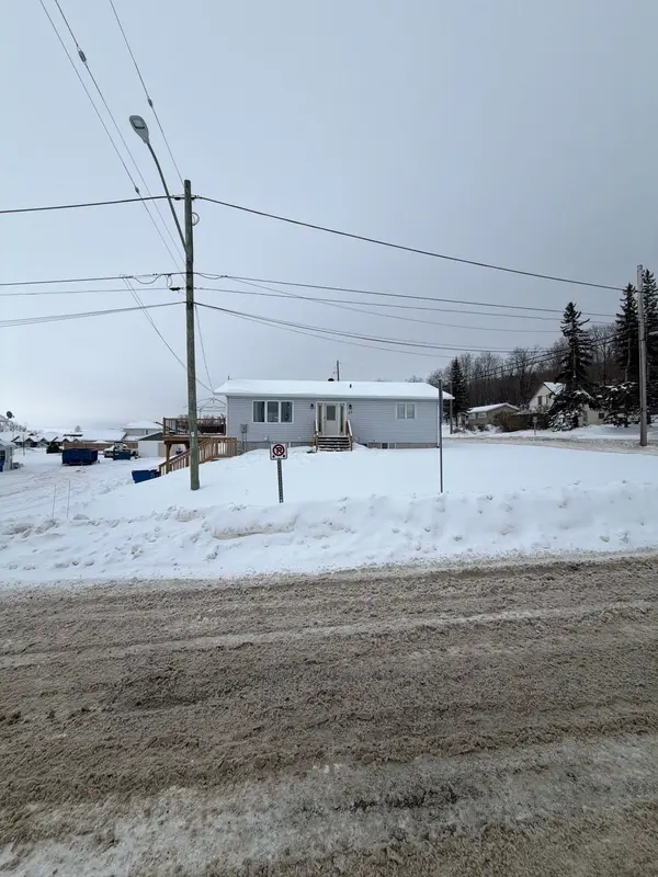 Temiskaming Shores, ON P0J 1P0,22 Beach BLVD