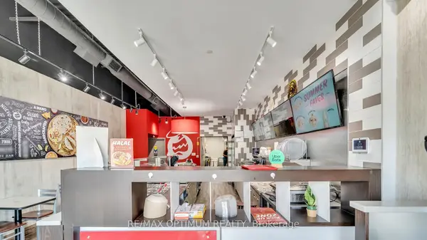 Oakville, ON L6H 0E9,2525 Prince Michael DR #B3