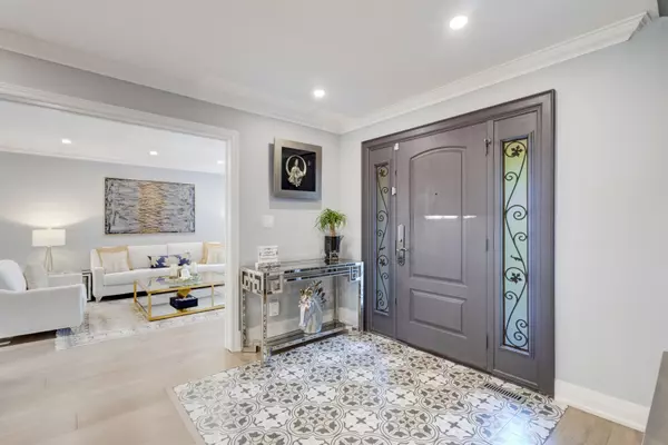 Mississauga, ON L5H 1R4,807 Indian RD