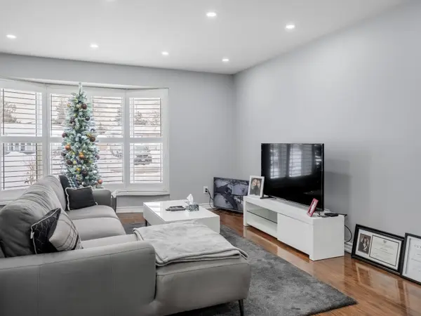 Brampton, ON L6T 2K3,14 Belmont DR