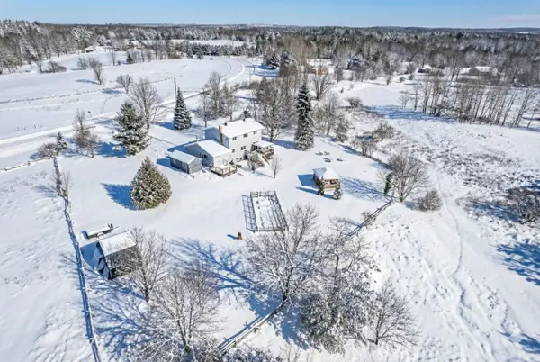 Lanark Highlands, ON K0G 1K0,1053 Mitchell RD