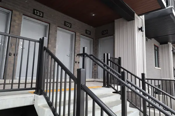 Guelph, ON N1H 6J2,824 Woolwich ST #B130