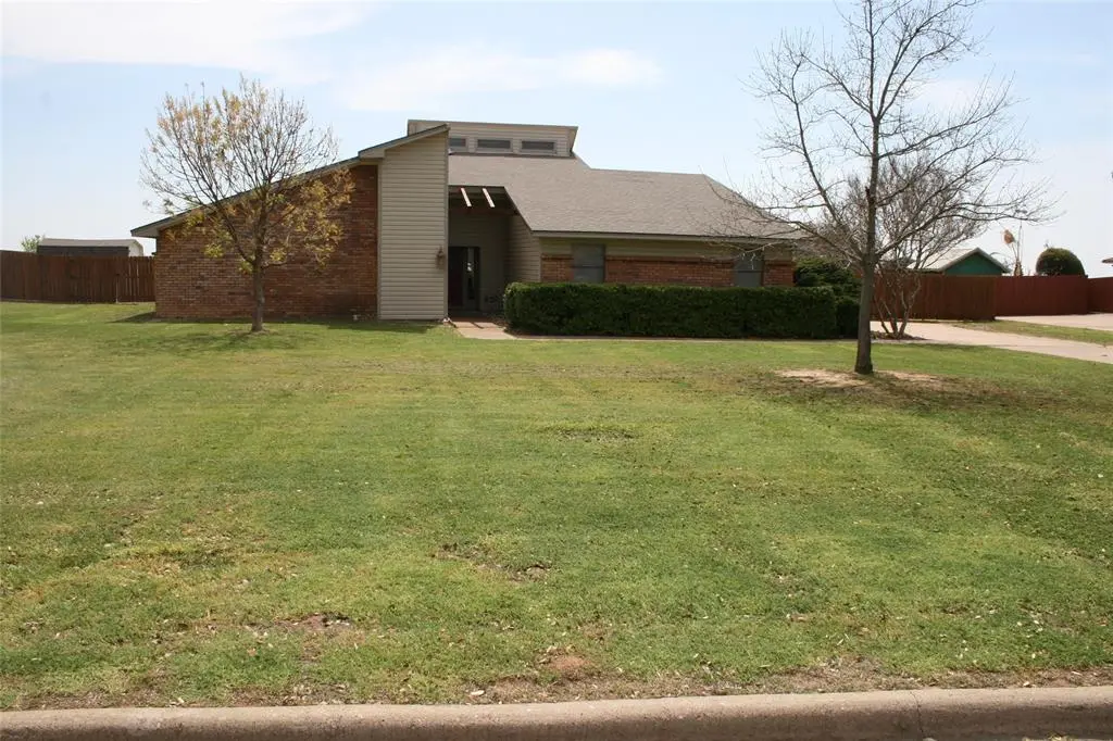 Mineral Wells, TX 76067,12 Cliff Drive