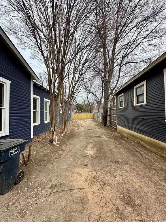 Fort Worth, TX 76104,1615 Fairmount Avenue