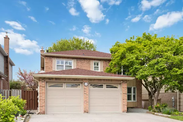 Whitby, ON L1R 1G3,220 Bassett BLVD #(Bsmt)