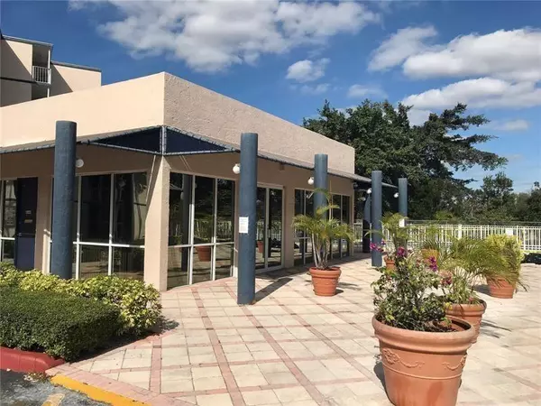 Hialeah, FL 33015,7035 NW 186th St #D-111