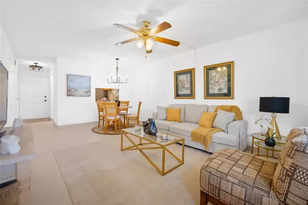 Lake Worth, FL 33461,2856 Garden Dr #106