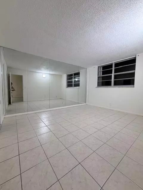 Boca Raton, FL 33428,9949 Sandalfoot Blvd #542