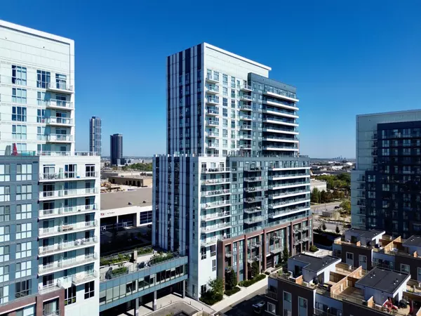 Vaughan, ON L4K 0M8,38 Honeycrisp CRES #1003