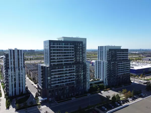 Vaughan, ON L4K 0M8,38 Honeycrisp CRES #1003