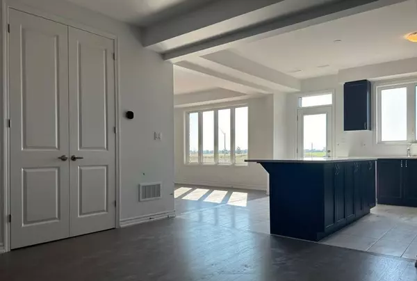 Barrie, ON L9J 0Y7,77 Suzuki ST