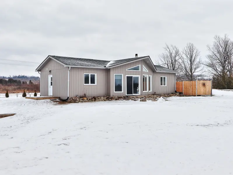 3435 Baseline RD, Otonabee-south Monaghan, ON K0L 2G0