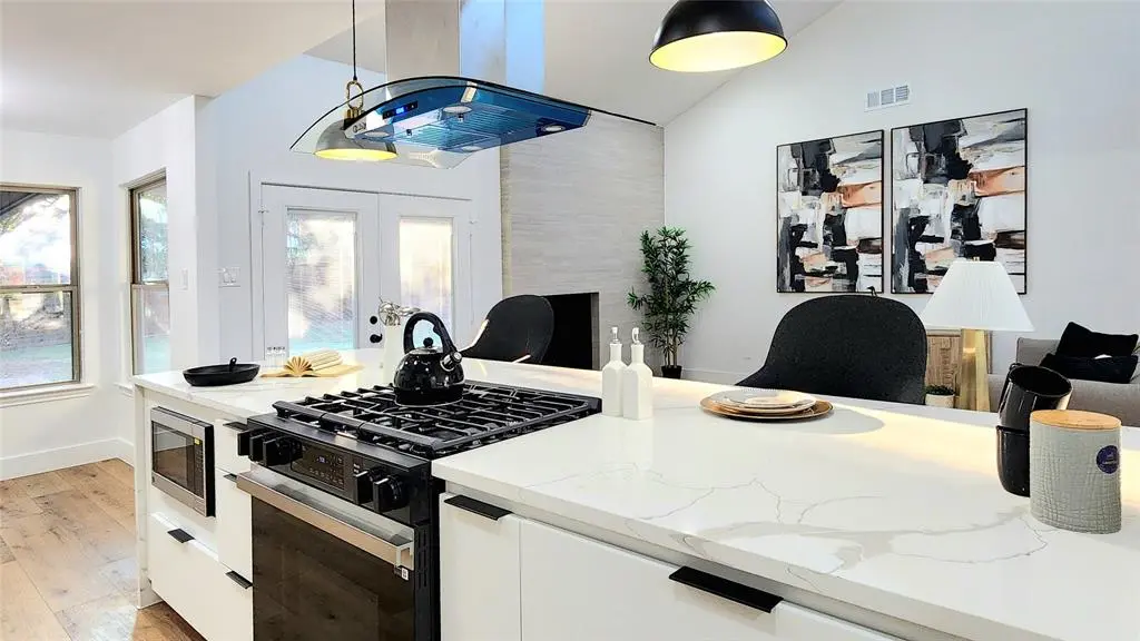 Richardson, TX 75082,2212 Owens Boulevard