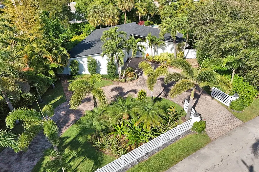 Pompano Beach, FL 33062,2525 SE 7th Dr