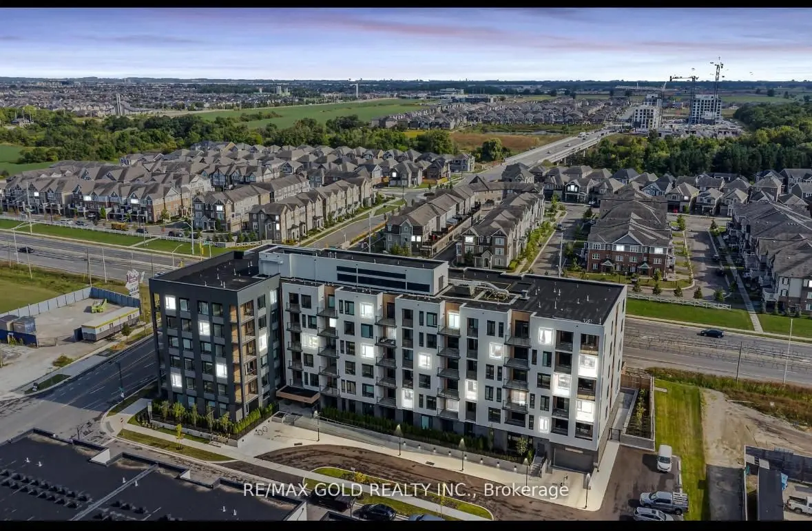 Milton, ON L9E 1B3,1440 Clarriage CT #211