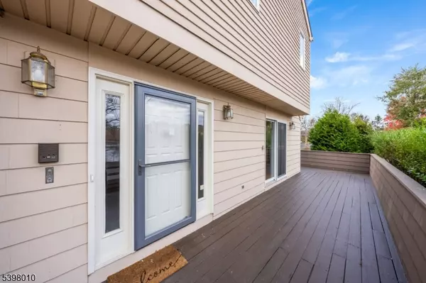 Madison Boro, NJ 07940,1 Avery Ct