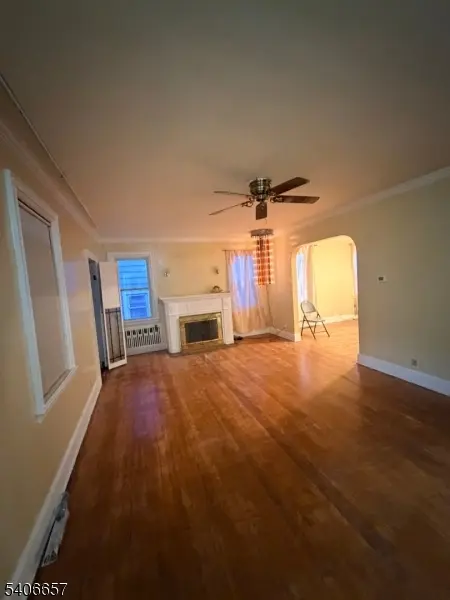 Newark City, NJ 07106,16 Ivy St