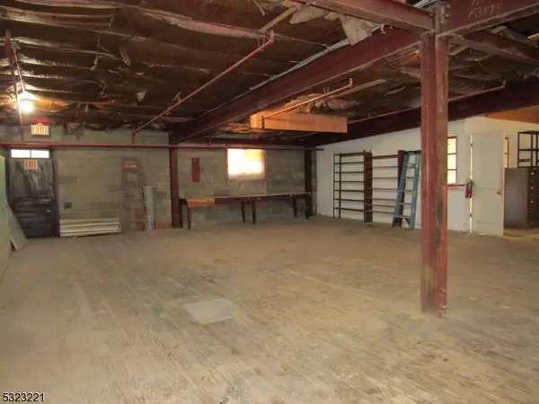 4 7th St, Frenchtown Boro, NJ 08825