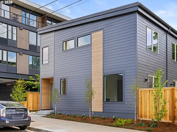 Portland, OR 97215,4920 SE Caruthers ST #2