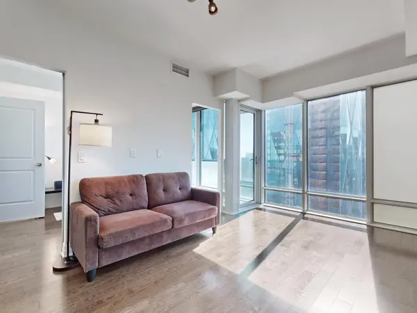 Toronto C08, ON M5E 0A6,8 The Esplanade N/A #5303